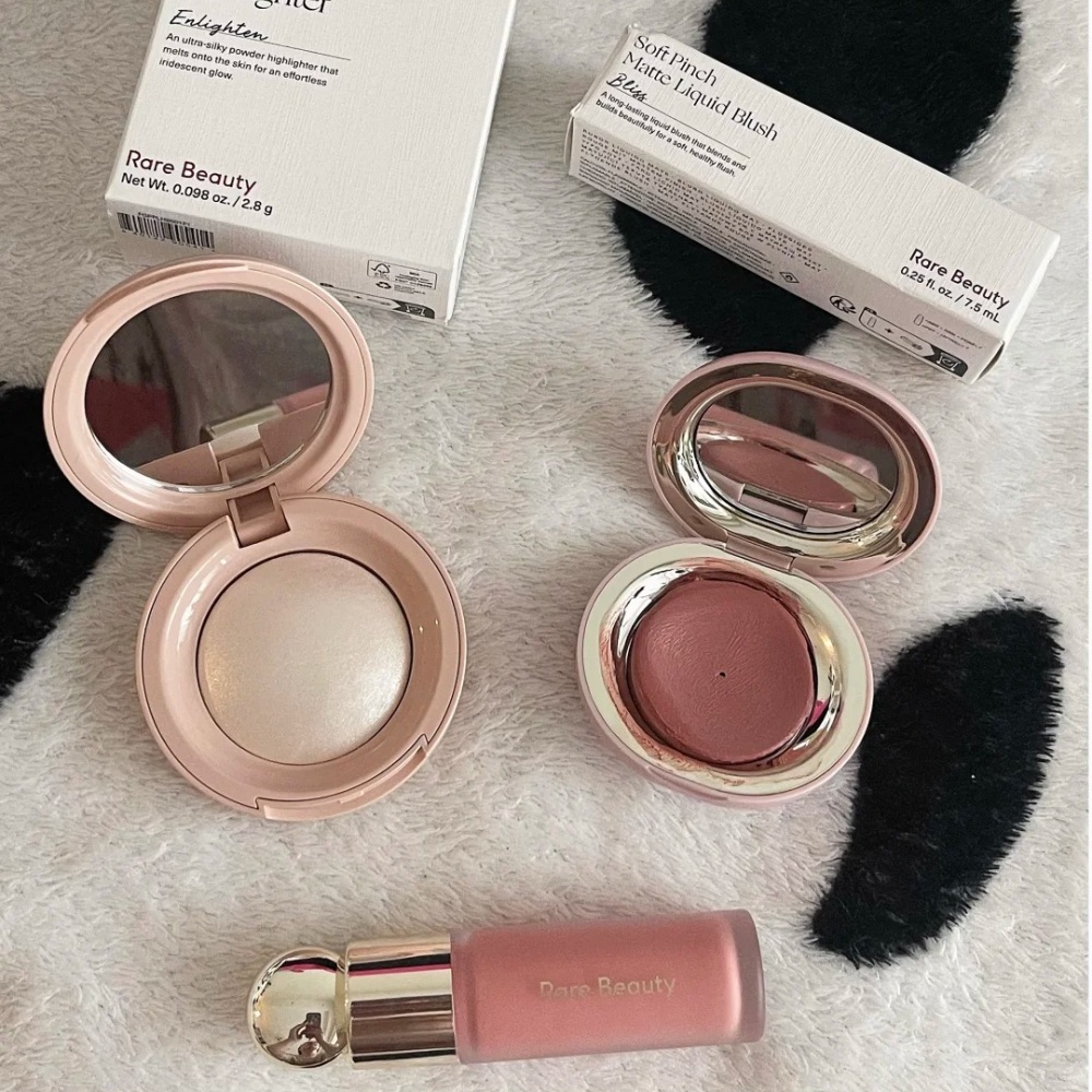 Rare Beauty Highlighter Long L - Rare Beauty Makeup Highlighter ulasan dan harga