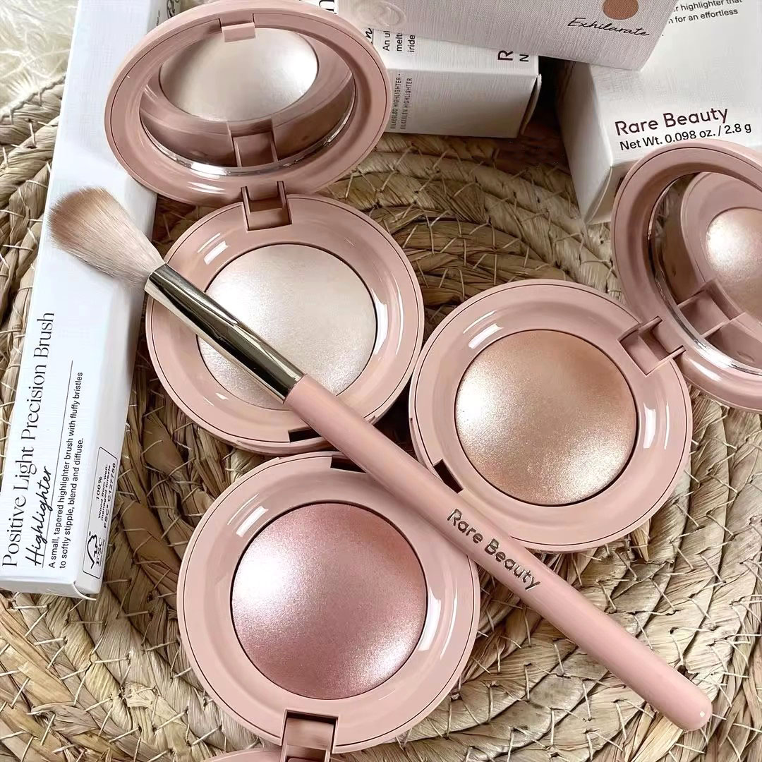 Rare Beauty Highlight Powder L - Rare Beauty Makeup Highlighter ulasan dan harga